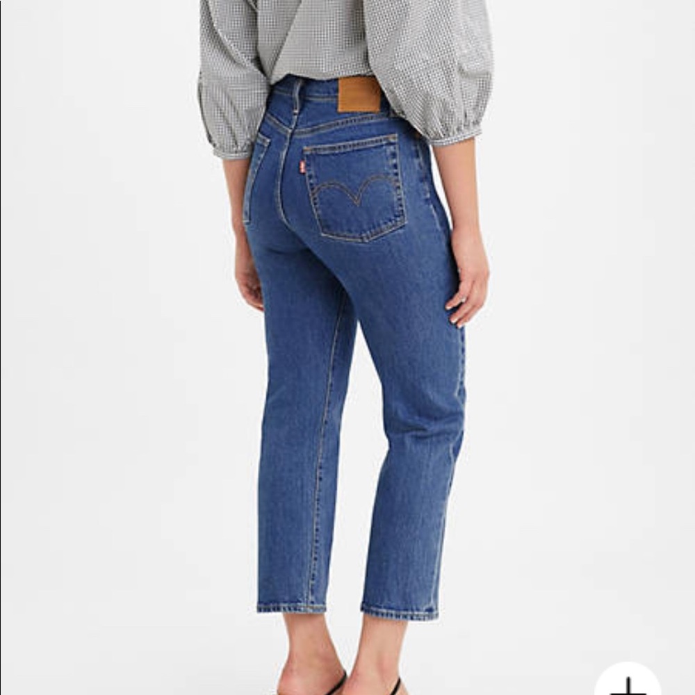 Wedgie Fit Straight Leg Jeans